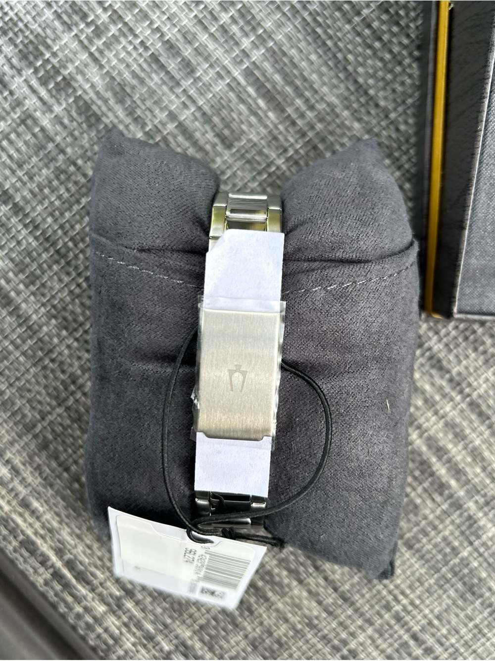 Bulova NIB Ladies Elegant Timeless Luxury Blue Dial Stainless Steel Bracelet. - Picture 8 of 8